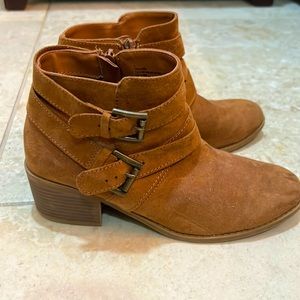 Girls brown boots size 6